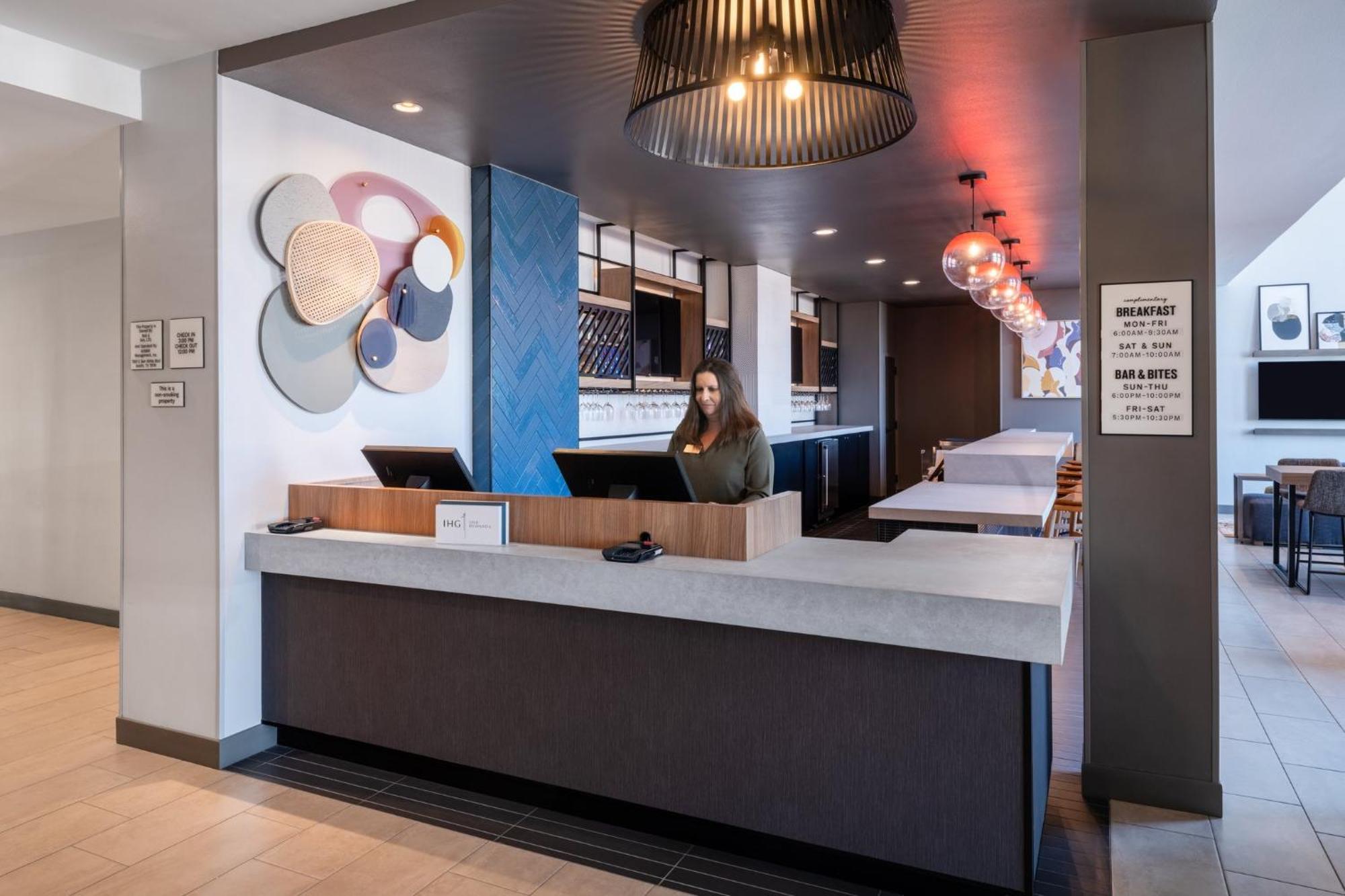 Atwell Suites Austin Airport By Ihg Exterior foto