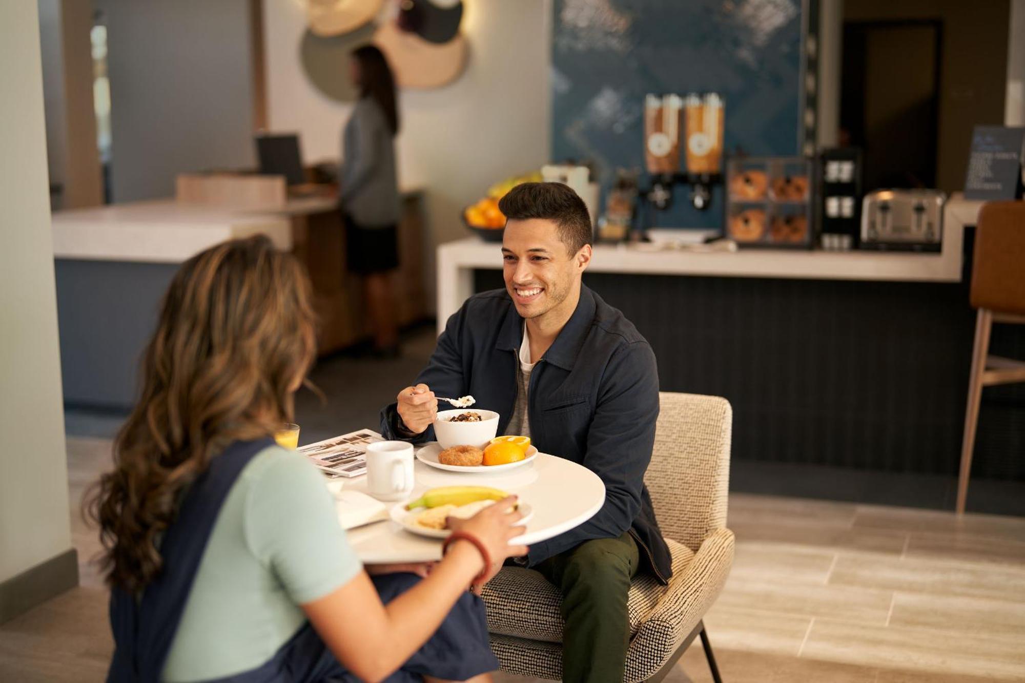 Atwell Suites Austin Airport By Ihg Exterior foto